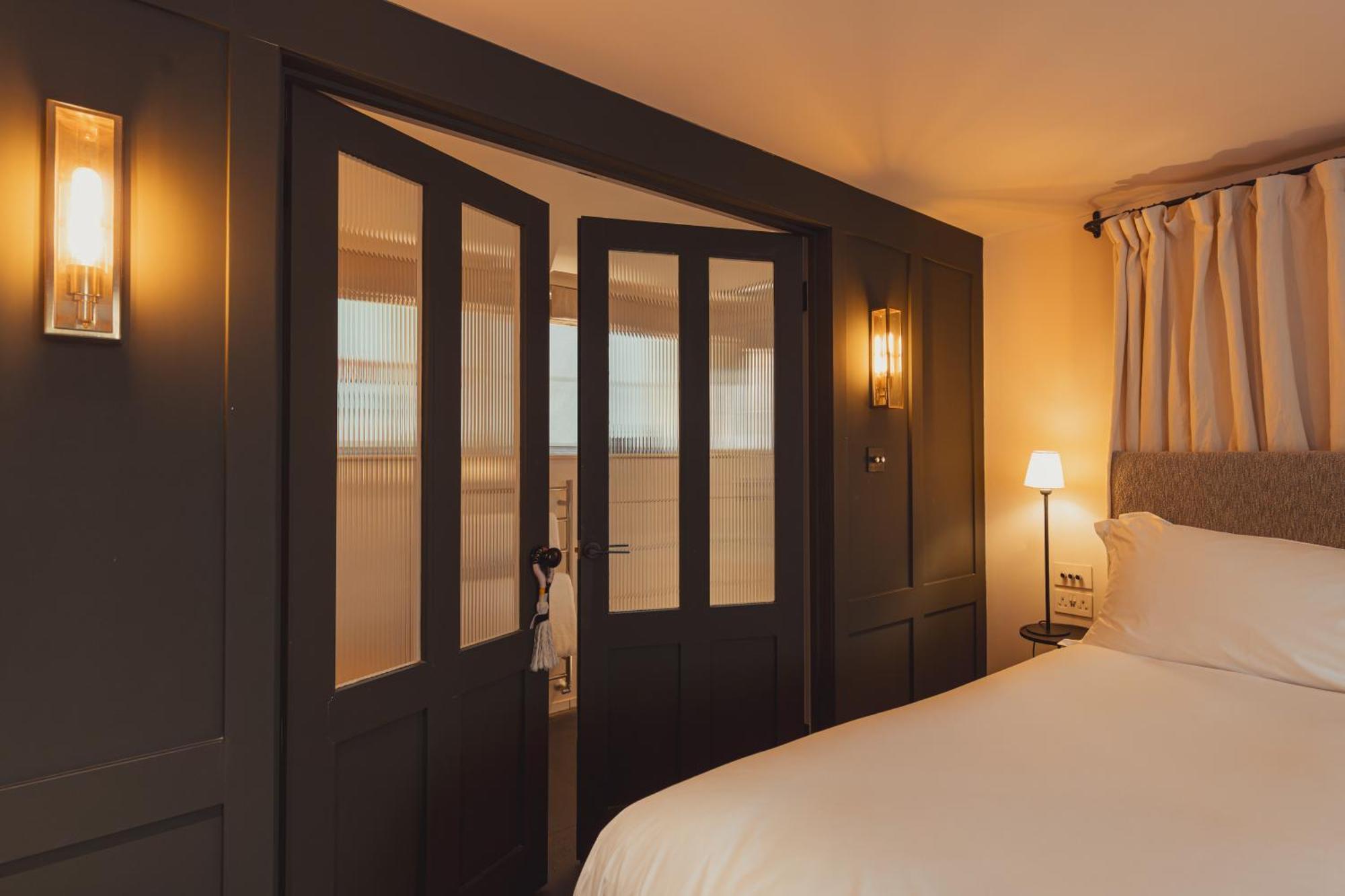 นัมเบอร์ 15 เกรต พัลต์นีย์ Hotel บาธ ภายนอก รูปภาพ A room at the hotel