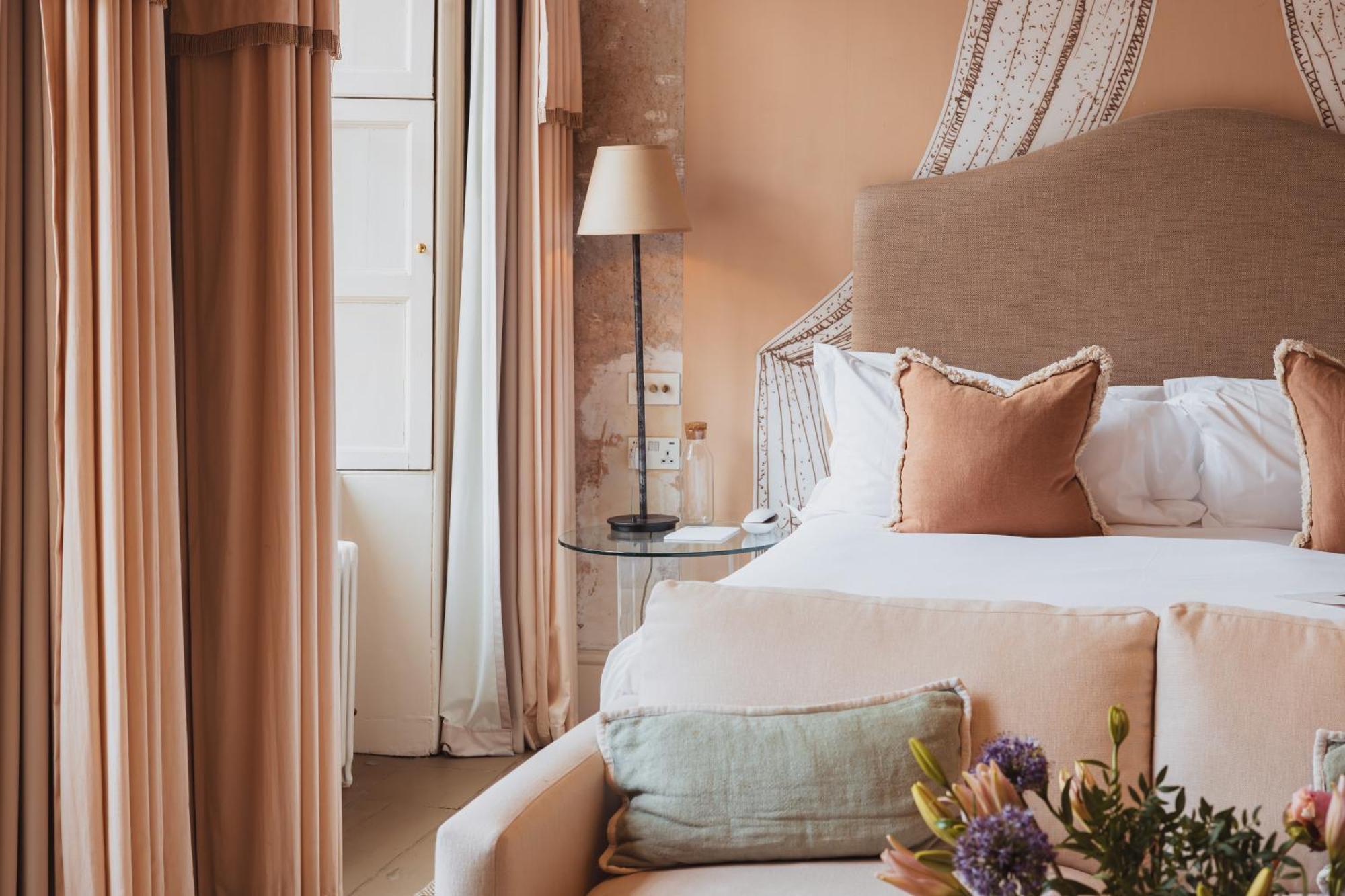 นัมเบอร์ 15 เกรต พัลต์นีย์ Hotel บาธ ภายนอก รูปภาพ A bedroom at The Mitre