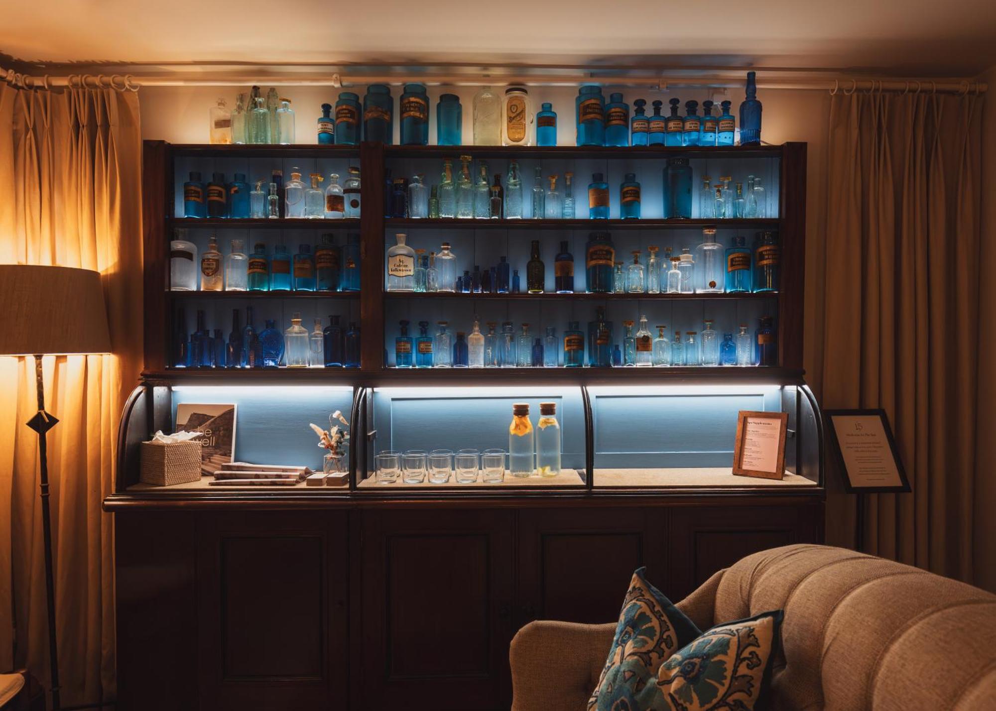 นัมเบอร์ 15 เกรต พัลต์นีย์ Hotel บาธ ภายนอก รูปภาพ The bar at the 2019 edition of the G7 summit